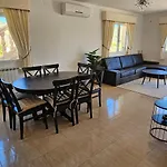 Casa Amina 度假居 *